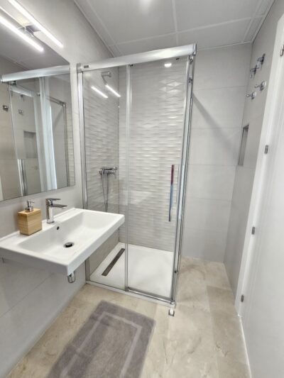 BAÑO PRINCIPAL 1
